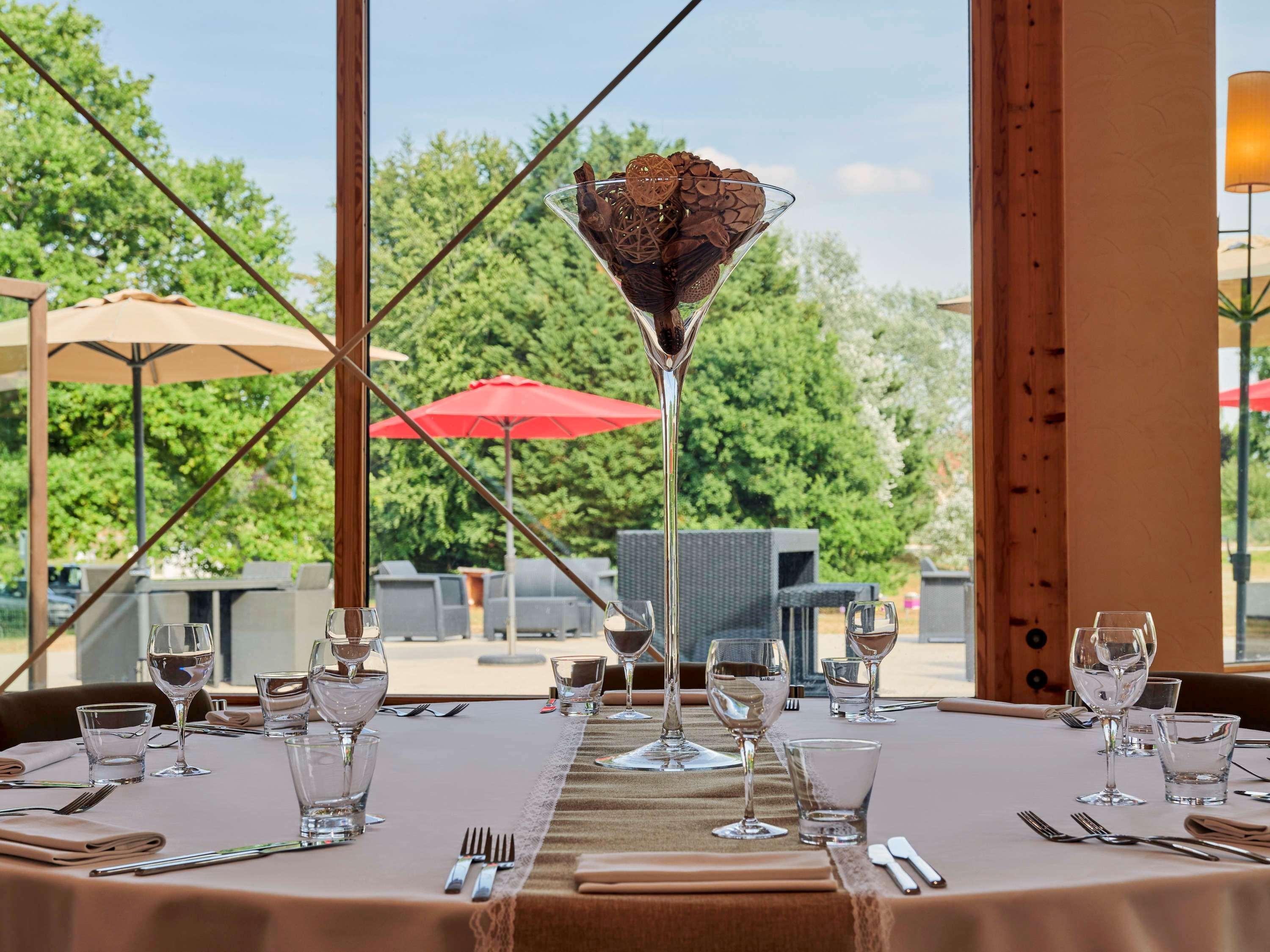Novotel Fontainebleau 4* Ury